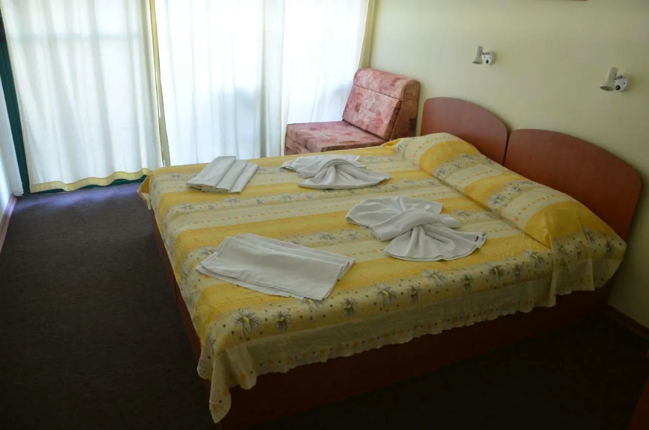 Hotel Nimfa-Rusalka ساني بيتش
